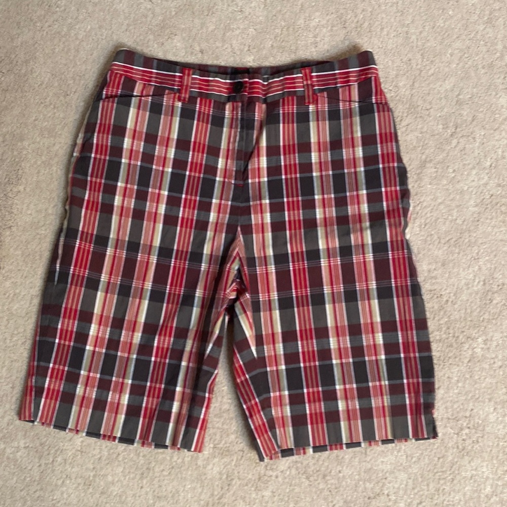 Women’s Bermuda Shorts